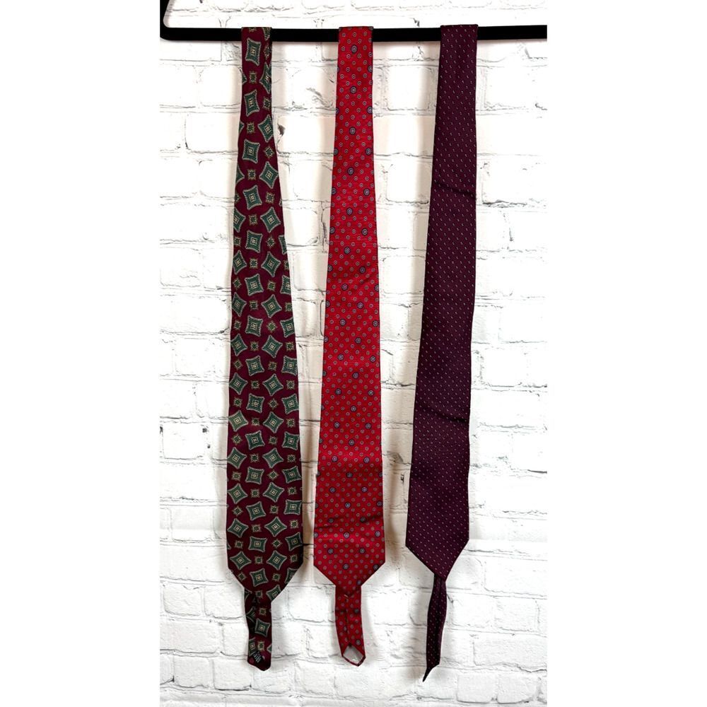 CHRISTIAN DIOR 100% silk red multicolor mens ties set of 3